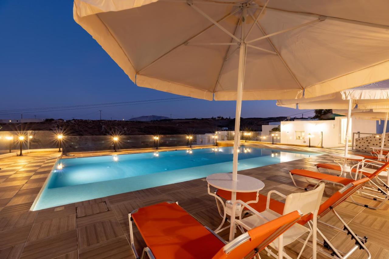 Villa Ostrich ฟิรา ภายนอก รูปภาพ